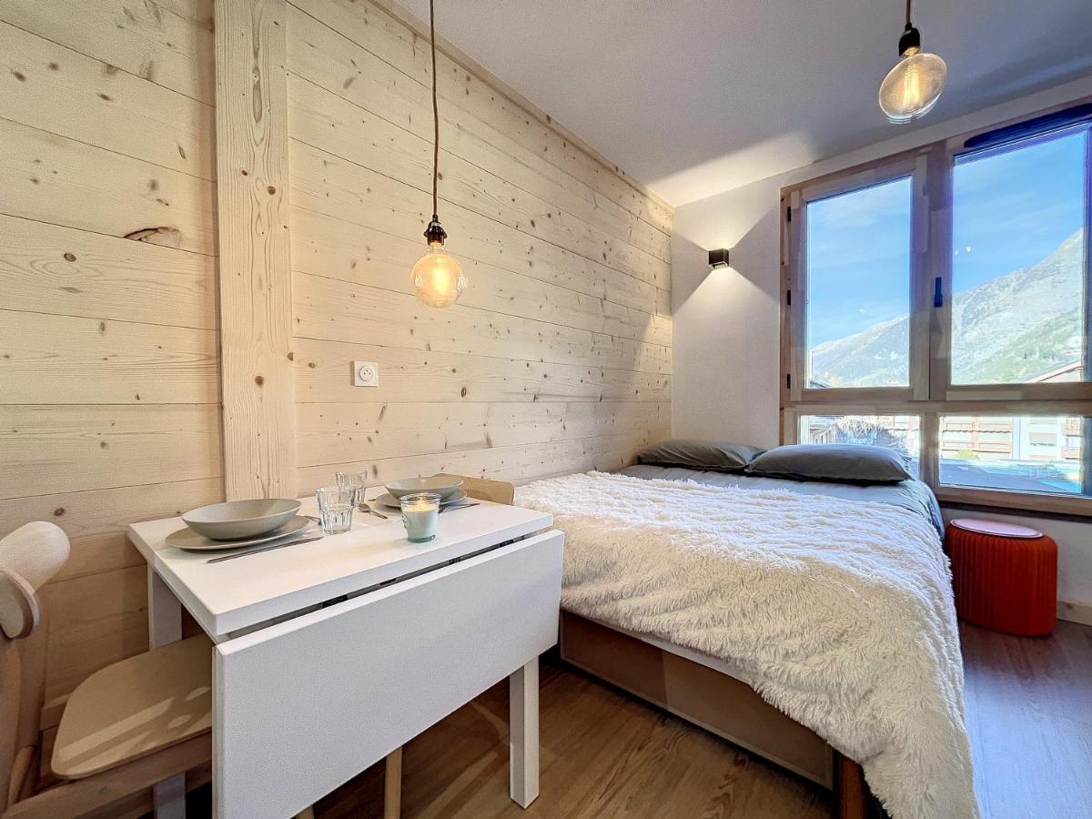 Superbe Studio Refait A Neuf Et Tout Equipe Avec Parking Chamonix Exterior foto